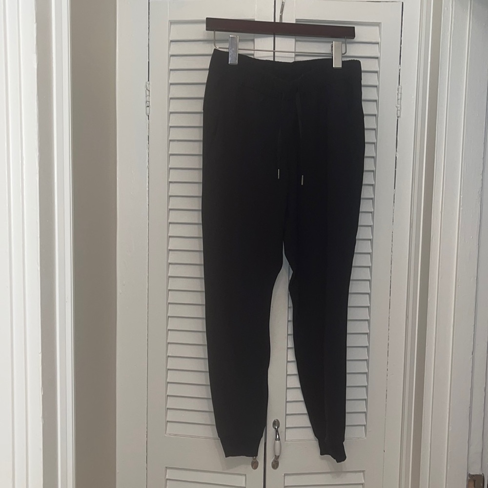 Lululemon joggers